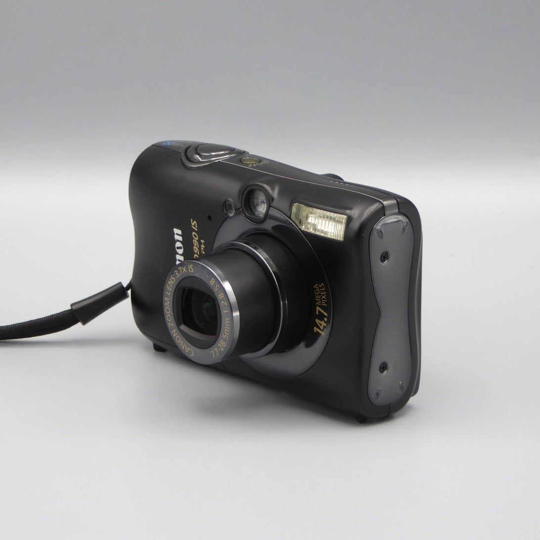 Canon PowerShot SD990 IS Digital Camera
