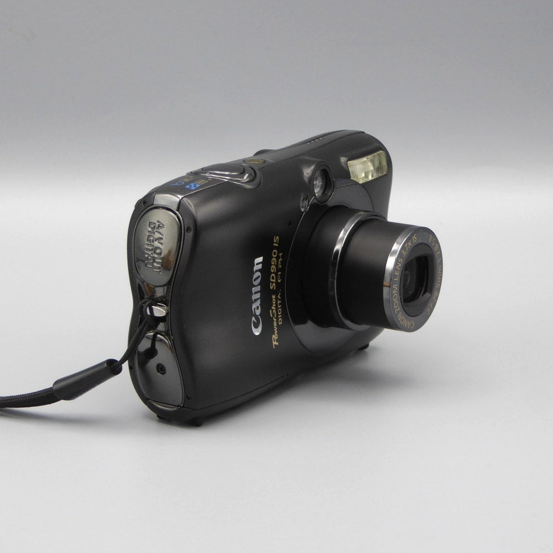 Canon PowerShot SD990 IS Digital Camera