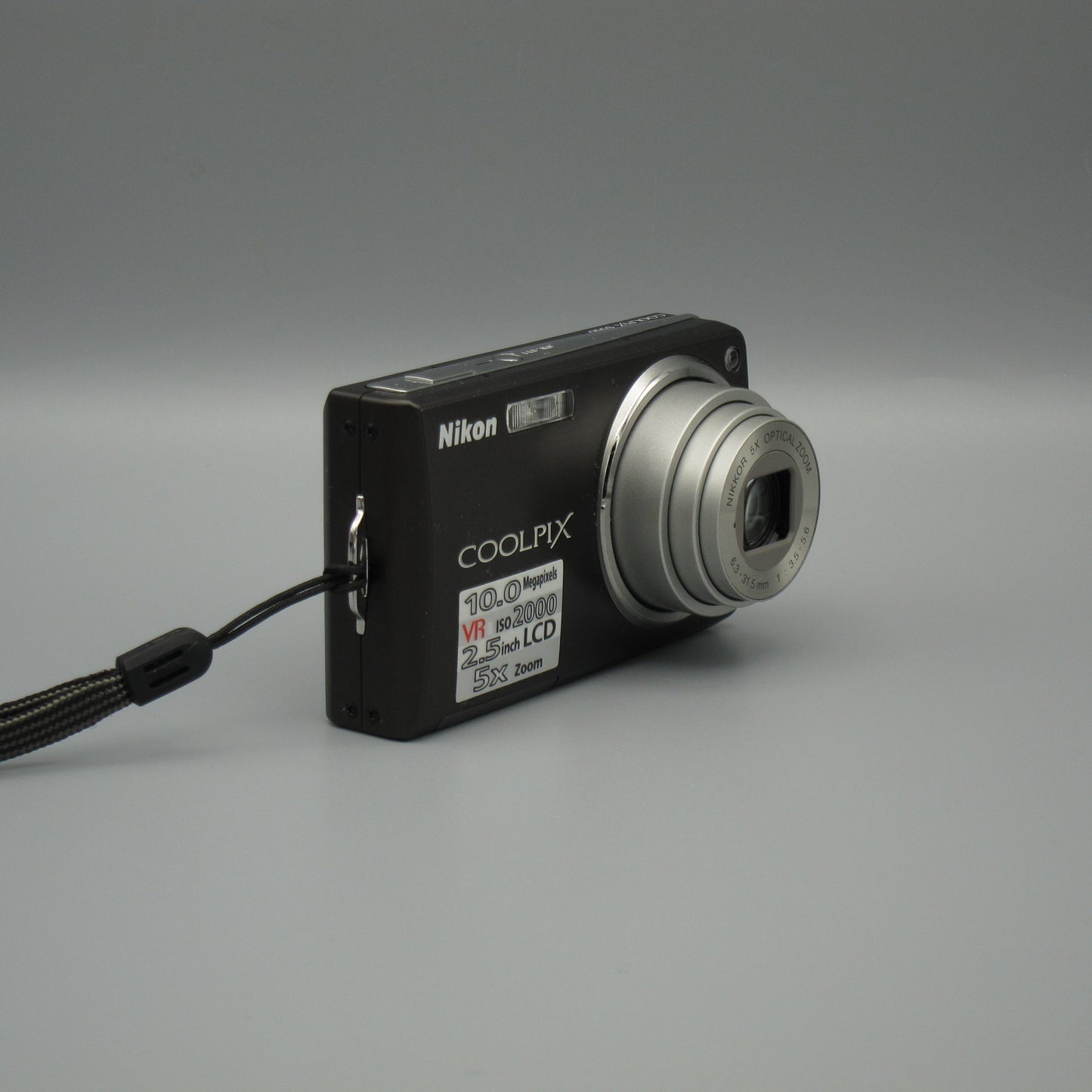 Nikon Coolpix S550 Digital Camera