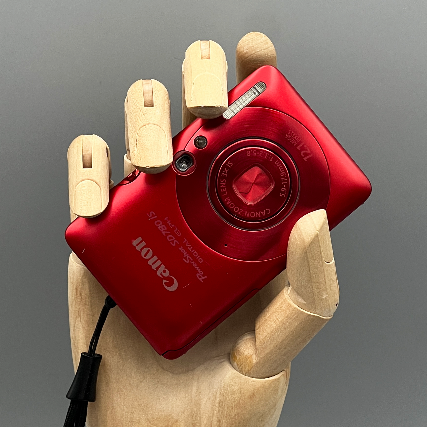 Canon PowerShot SD780IS Digital Camera - Retro Digitals