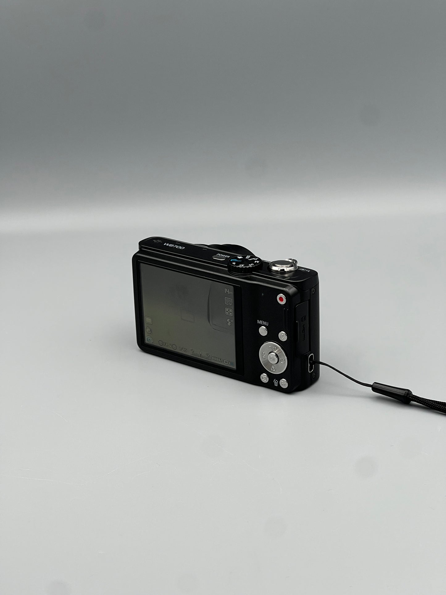 Samsung WB700 Digital Camera