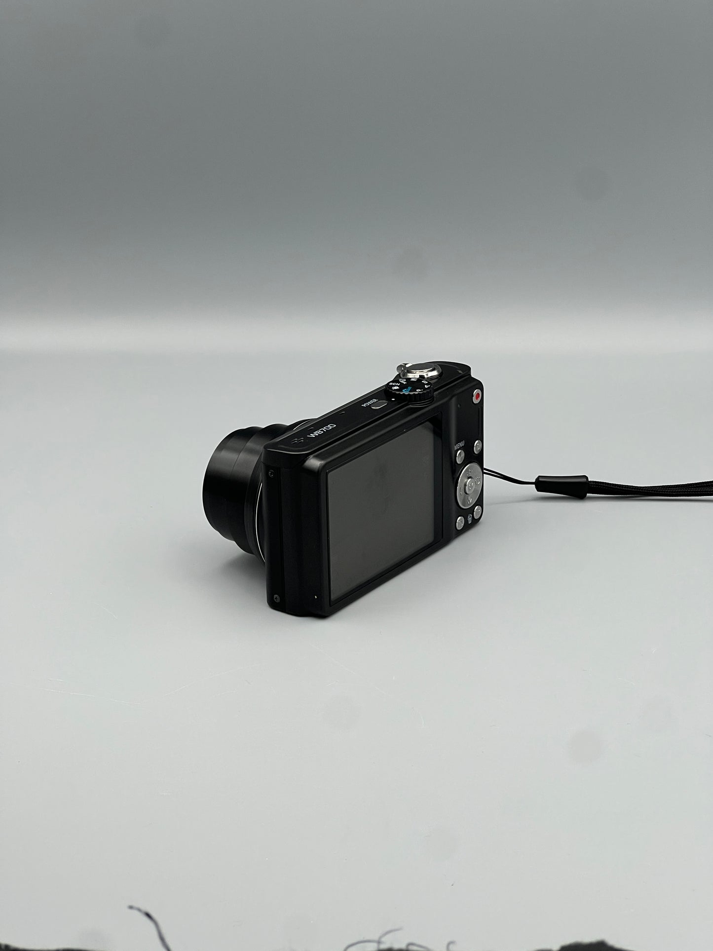 Samsung WB700 Digital Camera