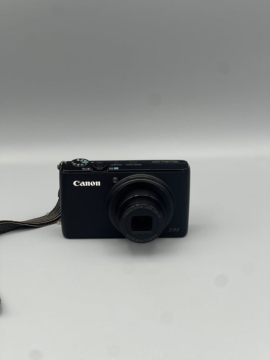 Canon Powershot S95 Digital Camera