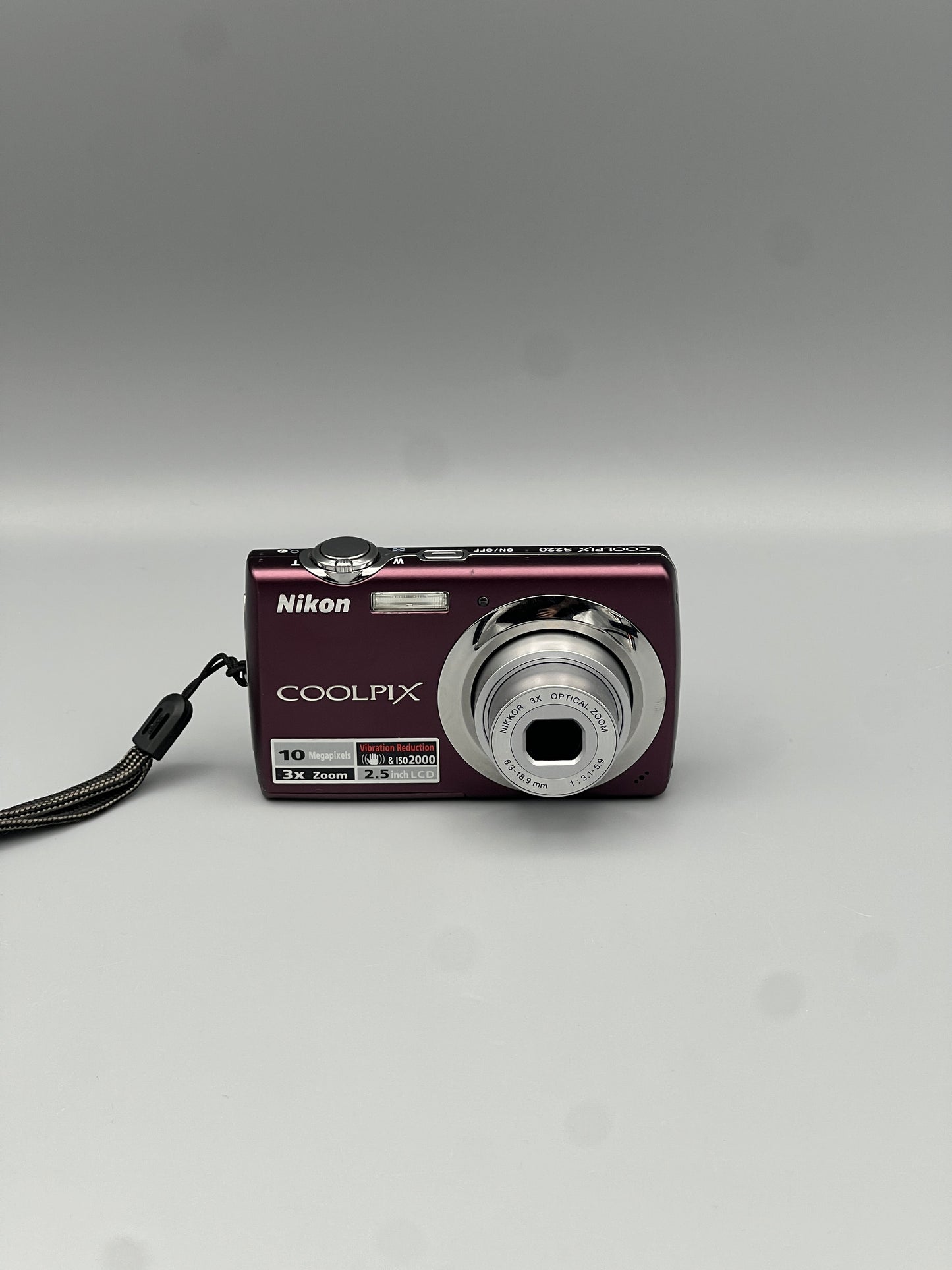 Nikon Coolpix S220 Digital Camera