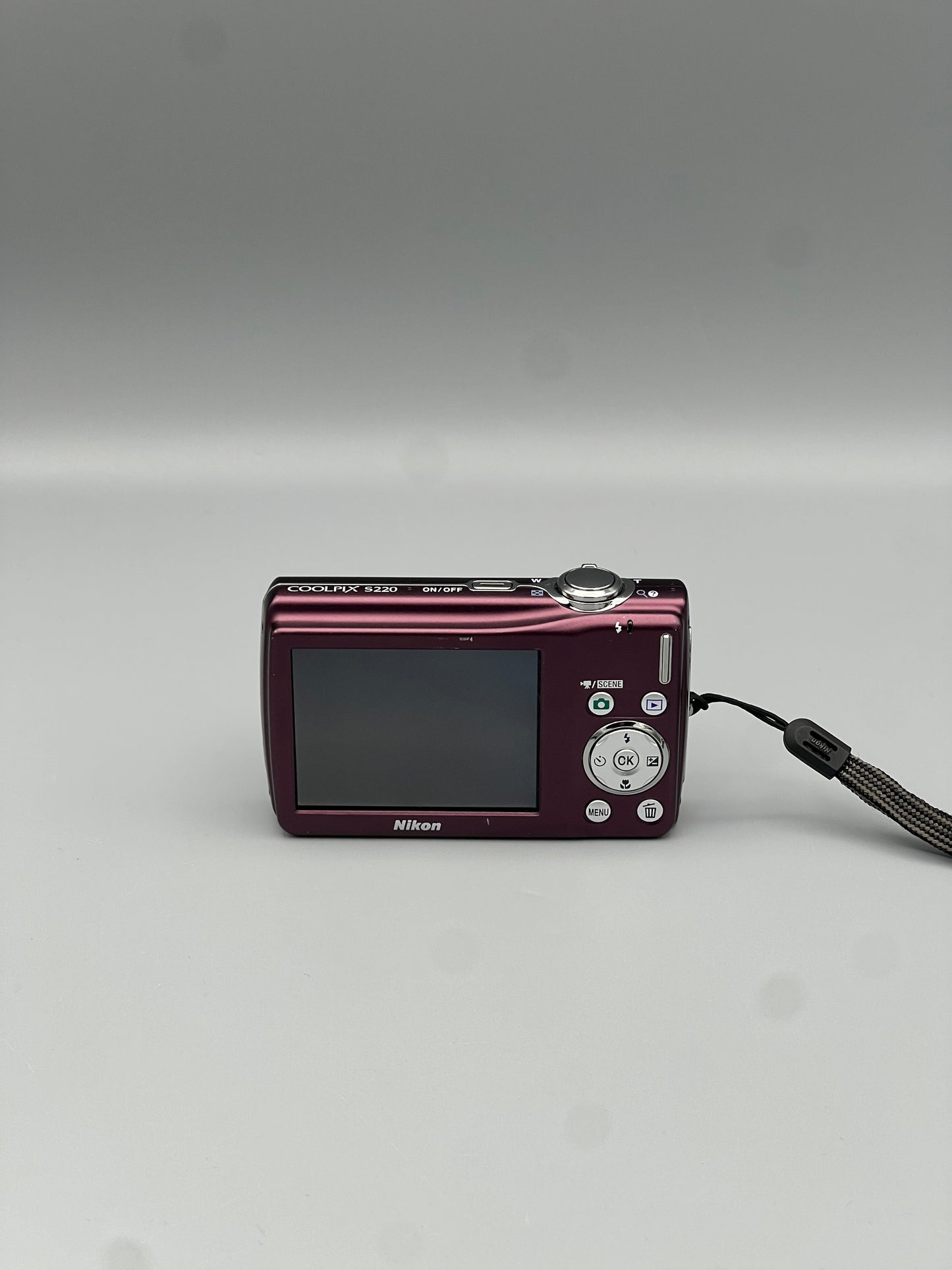 Nikon Coolpix S220 Digital Camera