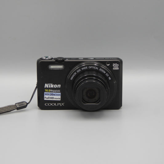 Nikon Coolpix S7000 Digital Camera
