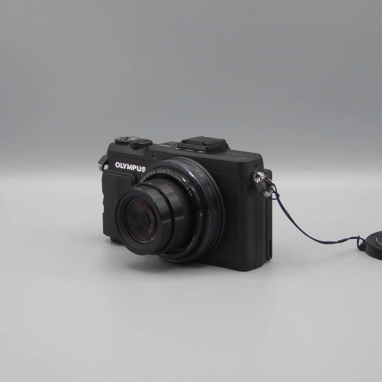 Olympus Stylus XZ-2 Digital Camera