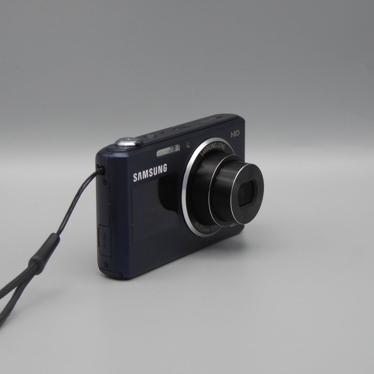 Samsung DV150F Digital Camera