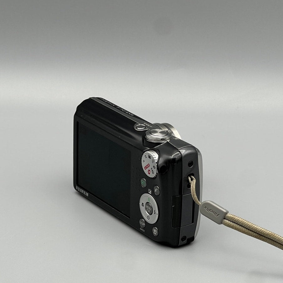 Fujifilm Finepix F70 EXR Digital Camera-Retro Digitals