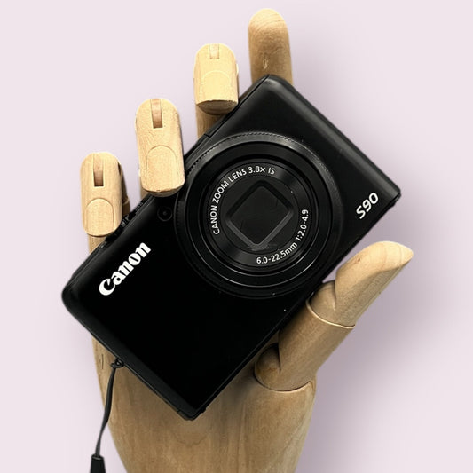 Canon Powershot S90 Digital Camera