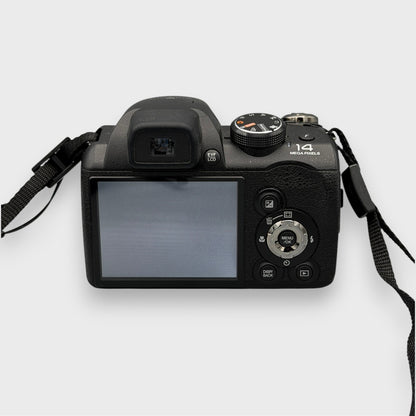 Fujifilm FinePix S3300 Digital Camera