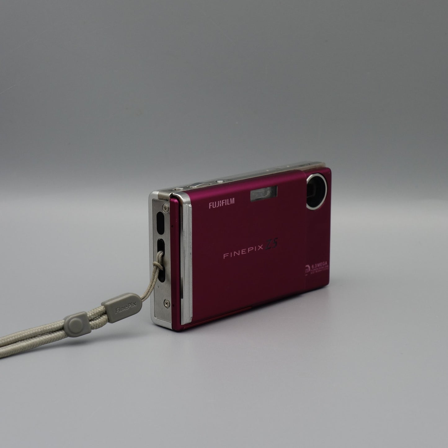 Fujifilm FinePix Z5fd Digital Camera