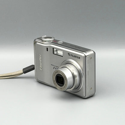 Fujifilm FinePix F470 Digital Camera