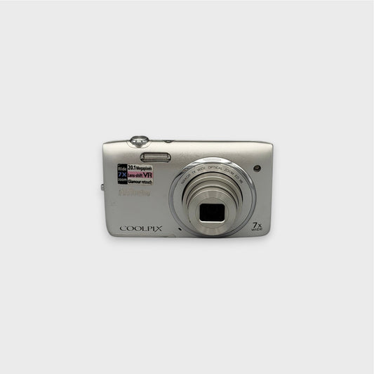 Nikon COOLPIX S3500 Digital Camera