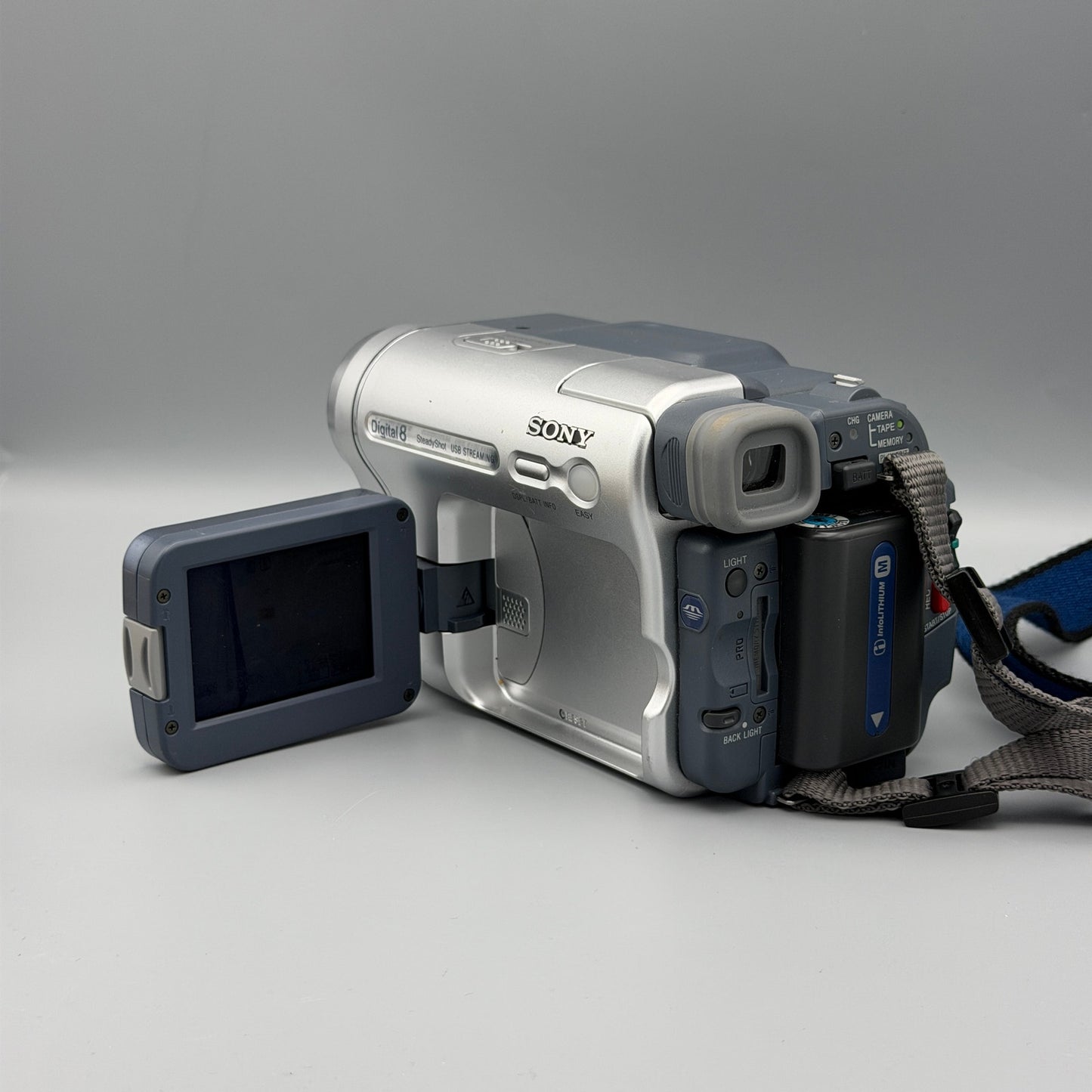 Sony Handycam DCR-TRV460 Digital Camcorder | Hi8 / Digital8 | Silver