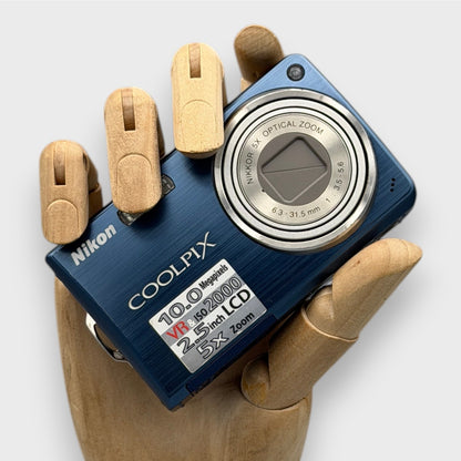 Nikon Coolpix S550 Digital Camera