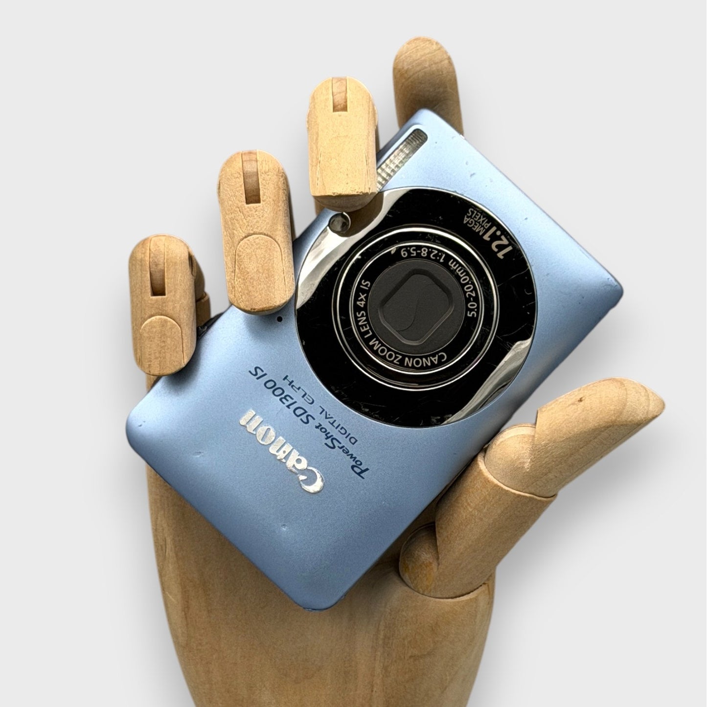 Canon PowerShot SD1300 IS Digital Camera - Retro Digitals