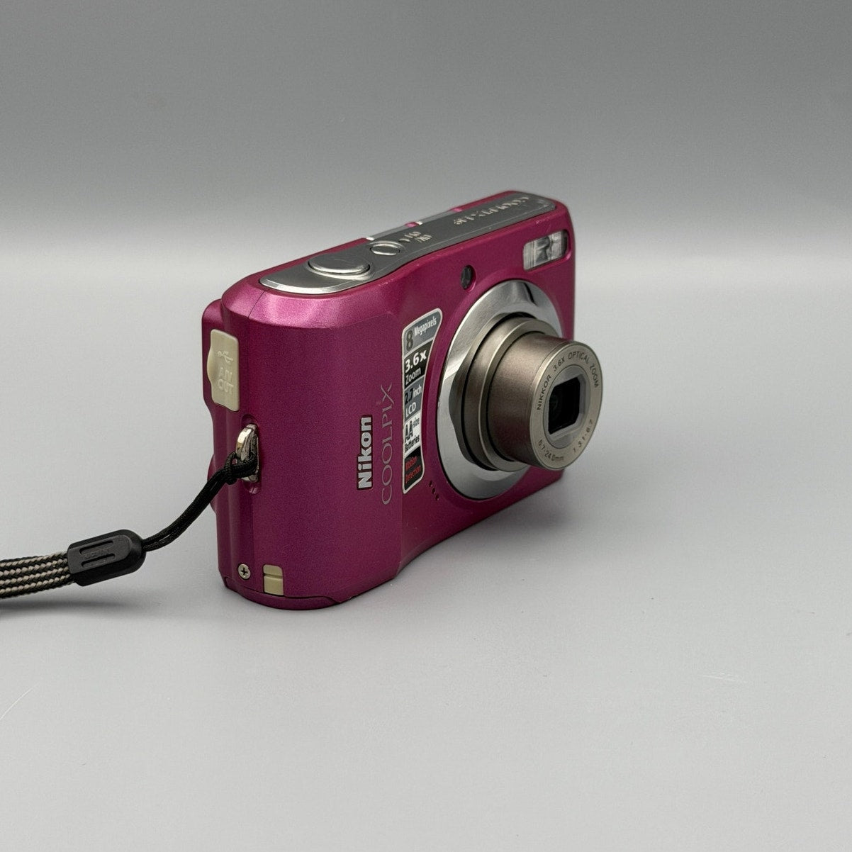 Nikon Coolpix L19 Pink Digital Camera
