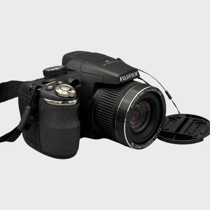 Fujifilm FinePix S3300 Digital Camera