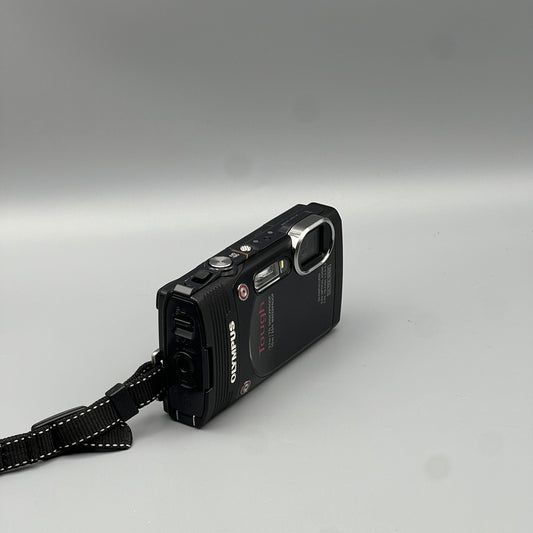 Olympus Stylus Tough TG-850 Digital Camera
