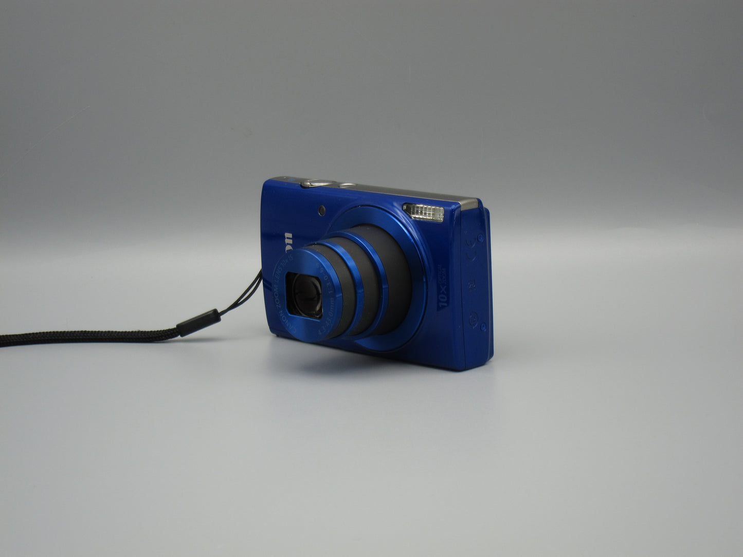 Canon PowerShot ELPH 190 IS Digital Camera