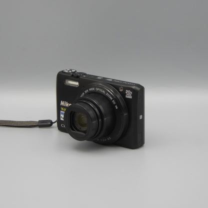 Nikon Coolpix S7000 Digital Camera