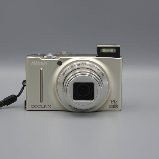 Nikon Coolpix S8200 Digital Camera