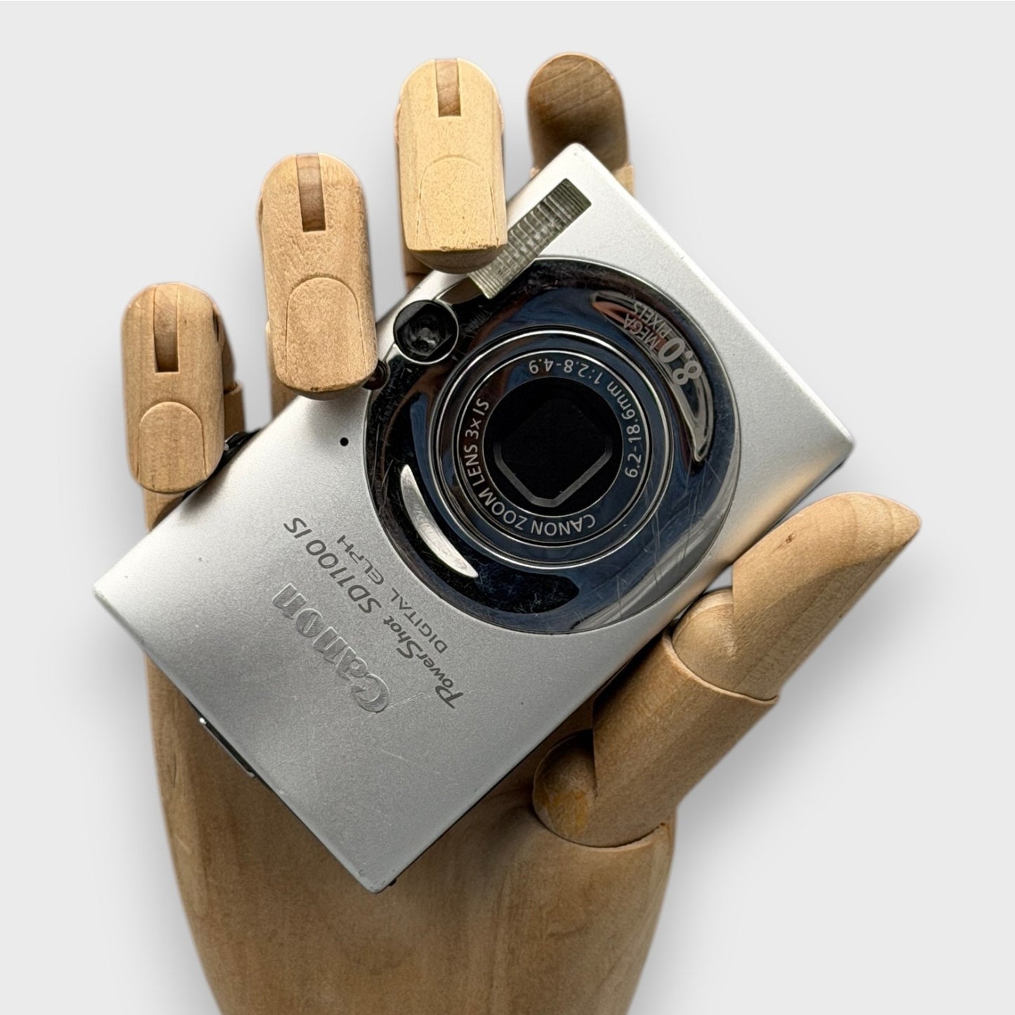 Canon PowerShot SD1100 IS Digital Camera