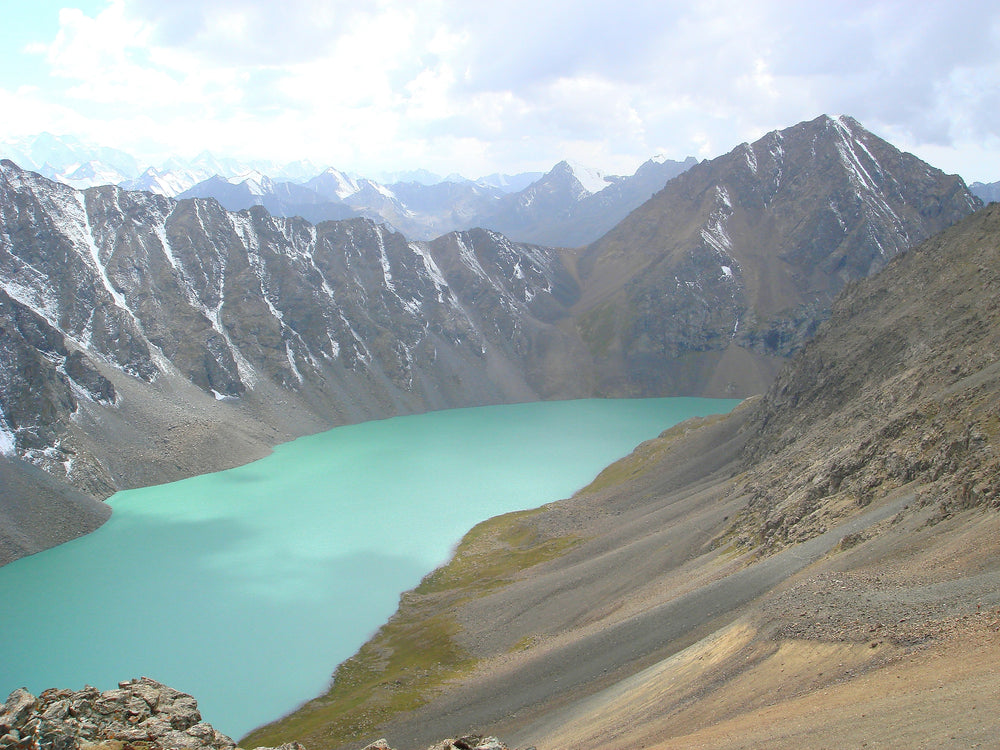 Turquoise mountain lake